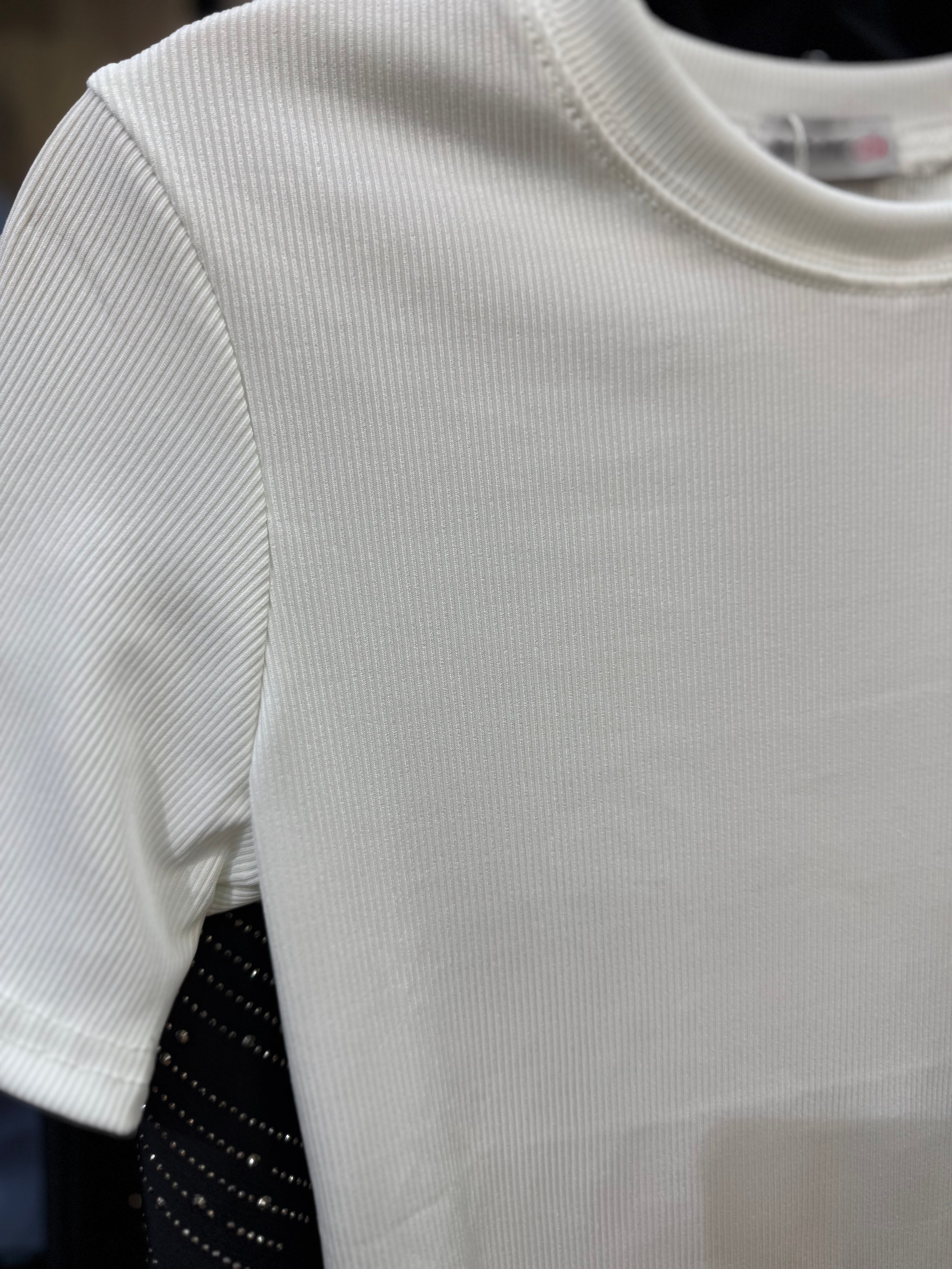 Simple Chic Crop